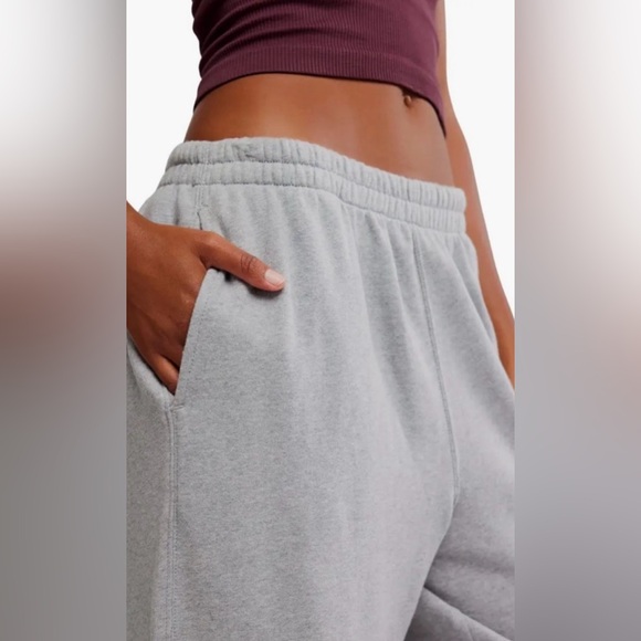 Free People FP Movement All Star Oversize Graphic Joggers. NWT.
Heather gray - Picture 9 of 9